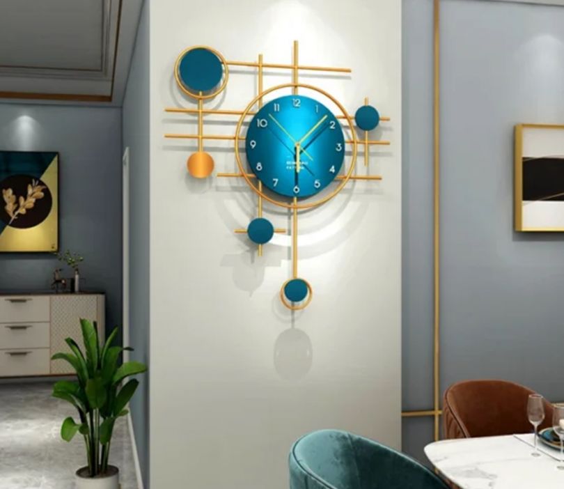 Creative Analog Wall Clock